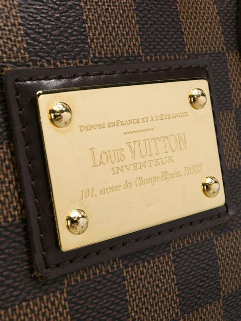 louis vuitton belt 101 champs elysees paris|louis vuitton paris hours.